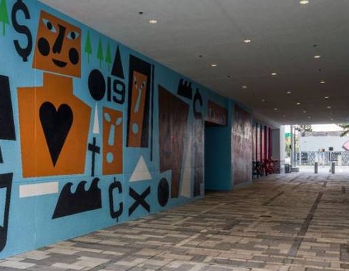 Nina Chanel Abney, R&R, 2022. Mural at Miami Worldcenter in Downtown Miami. Photo 1030x385