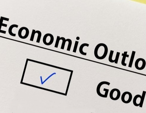 economic outlook survey_shutterstock_2248408277-3